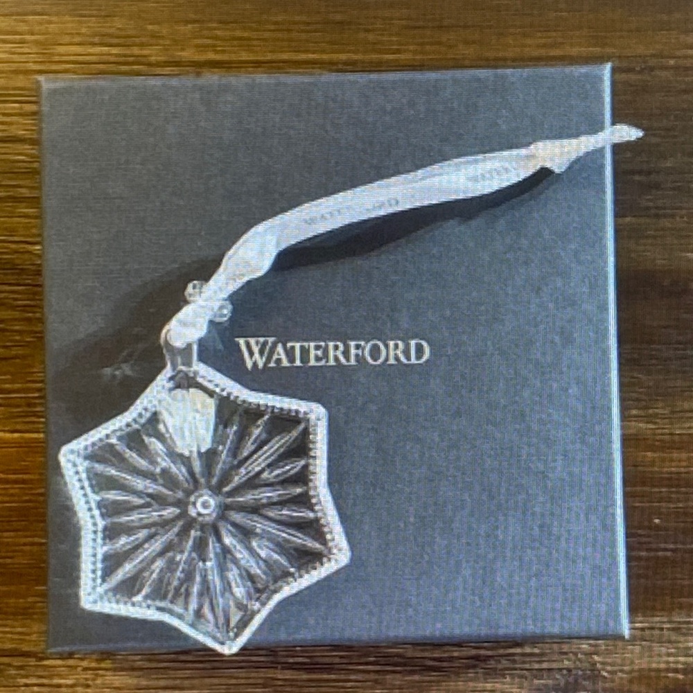 Waterford Crystal 2019 Celebrate the Season Snow Crystal Ornament